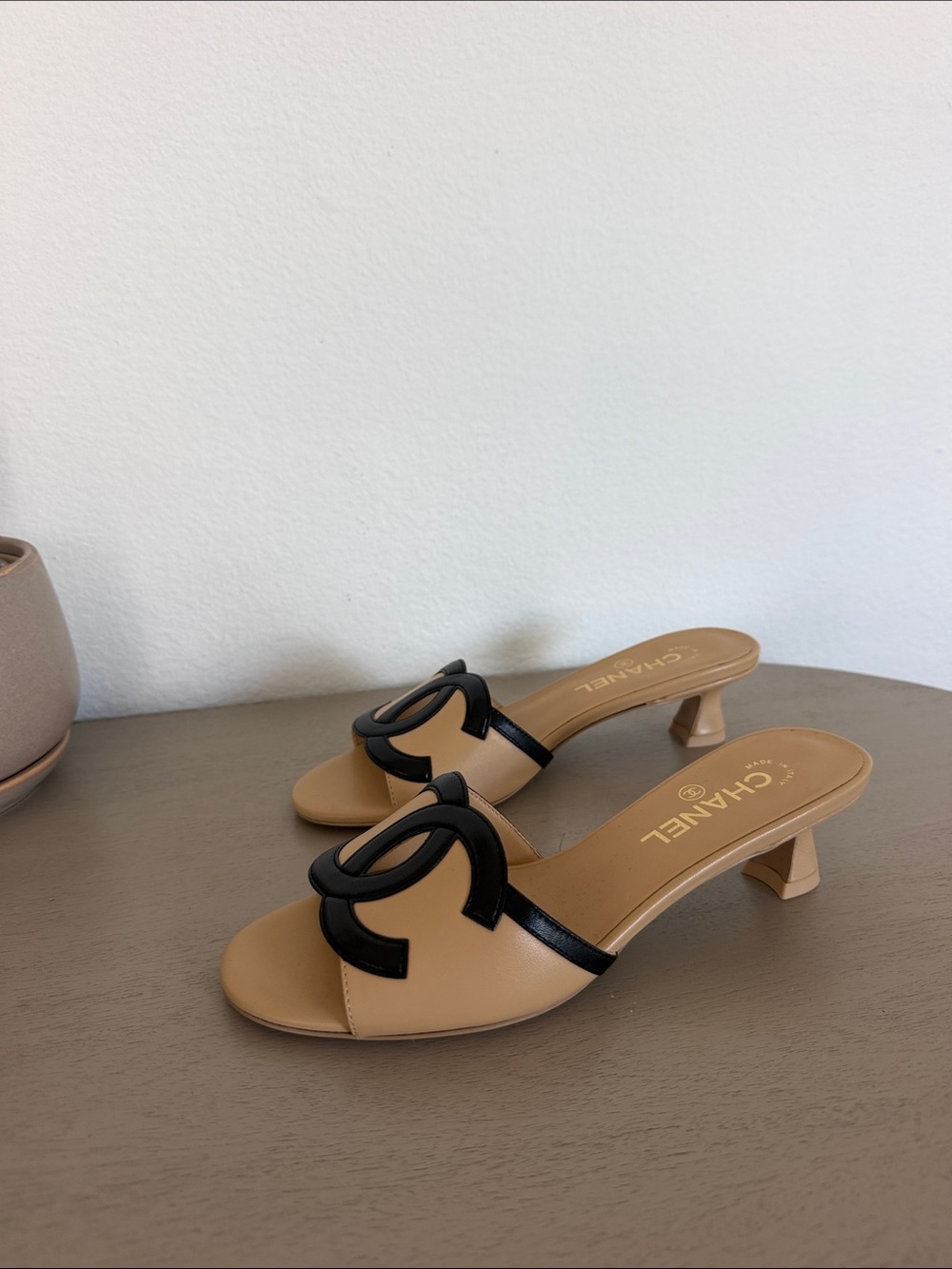 CHANEL Beige and Black CC Cutout Mule - Picture 5 of 10